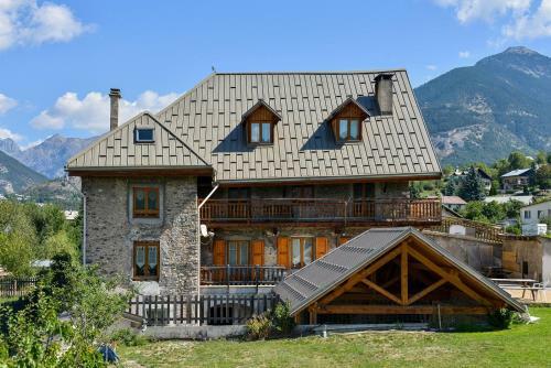 Hostal La Ferme De La Tour