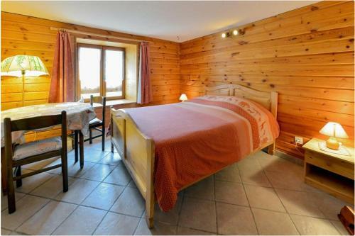 Hostal La Ferme De La Tour