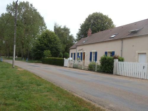Bed & Breakfast La Parisienne Des Amognes