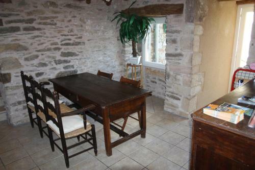 Hotel H�tel Les Tilleuls De Pareloup