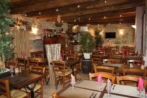Hotel H�tel Les Tilleuls De Pareloup