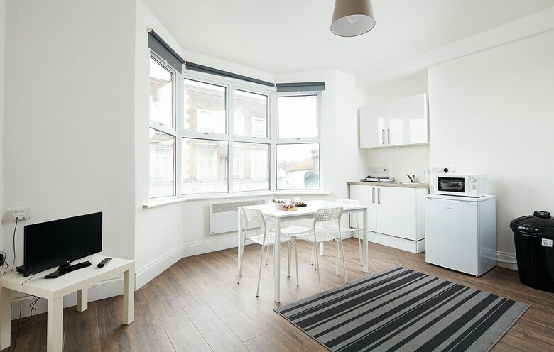 Charmstay Apartments