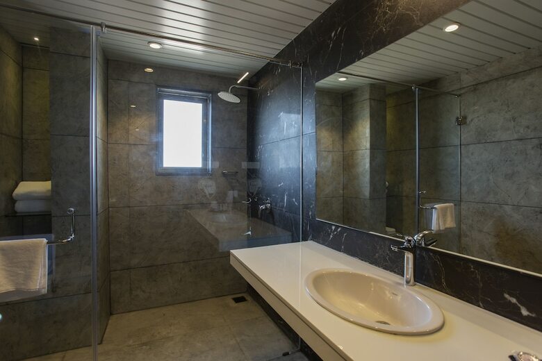 Hotel Sarovar Portico Somnath