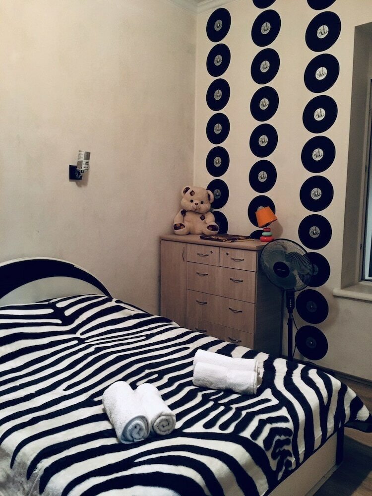 Apartment On Tsamebuli Ave