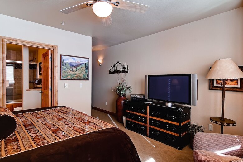 Torian Plum Creekside 513