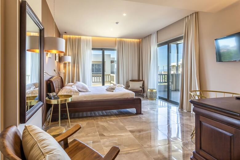 Elysian Luxury Hotel & Spa