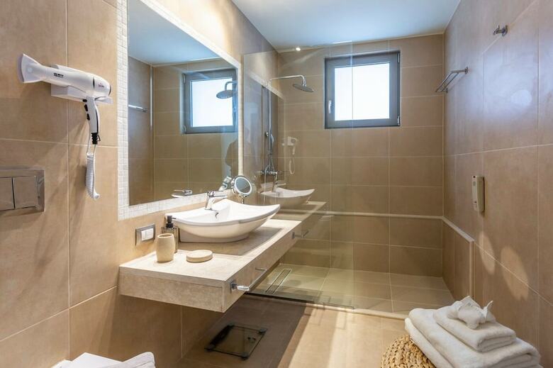 Elysian Luxury Hotel & Spa