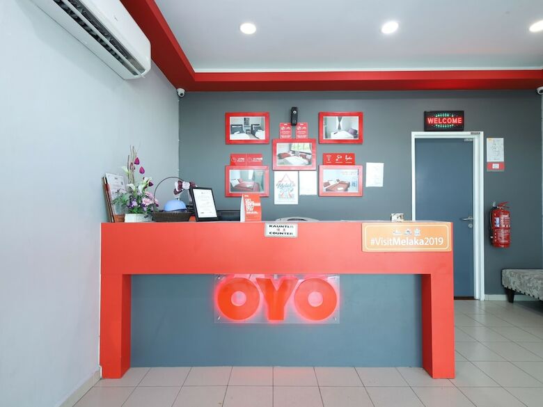 Oyo 1184 Ho Hotel
