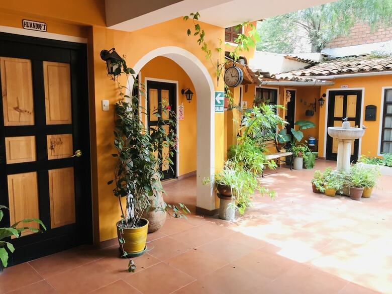 Hotel Churup Guest House