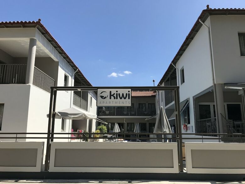 Aparthotel Kiwi Apartments