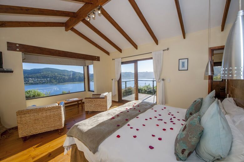 Hotel Elephant Hide Of Knysna Guest Lodge
