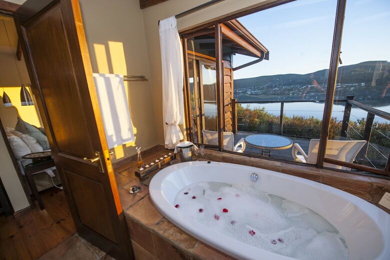Hotel Elephant Hide Of Knysna Guest Lodge