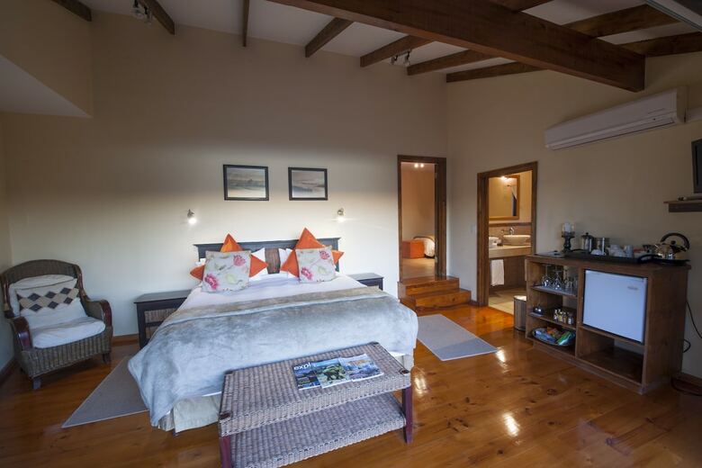 Hotel Elephant Hide Of Knysna Guest Lodge