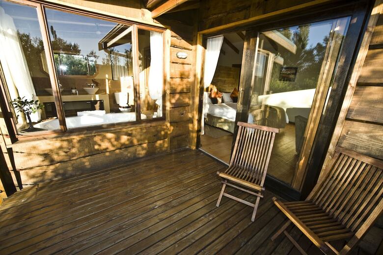 Hotel Elephant Hide Of Knysna Guest Lodge