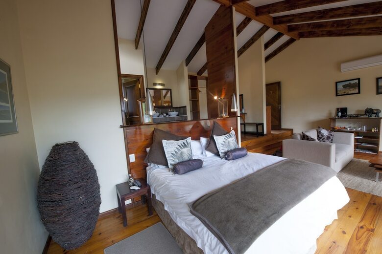 Hotel Elephant Hide Of Knysna Guest Lodge