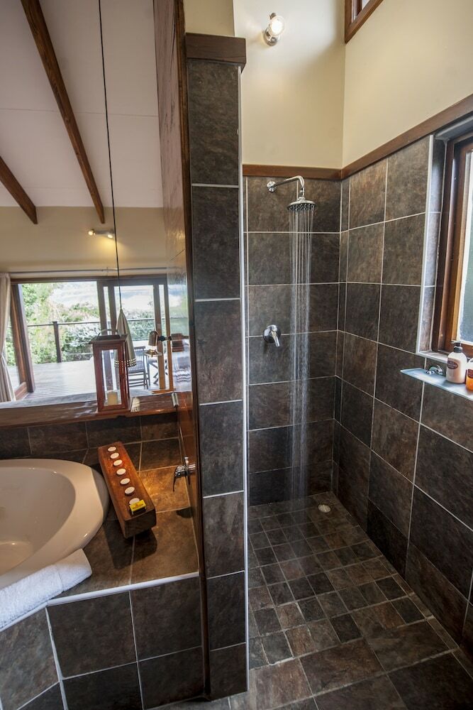 Hotel Elephant Hide Of Knysna Guest Lodge