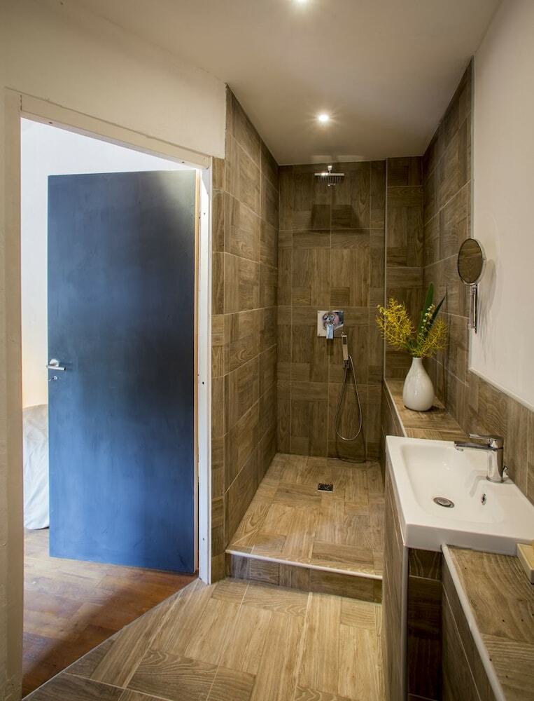 Hotel Chez Zen Holistic Retreats