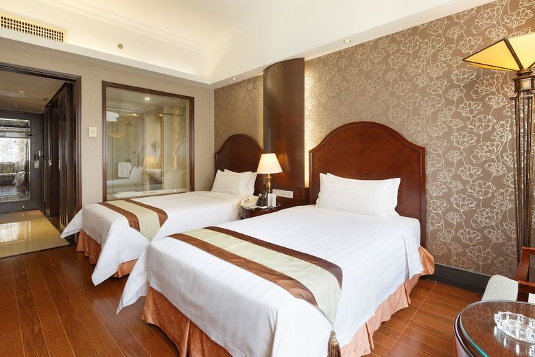 Grand Palace Hotel