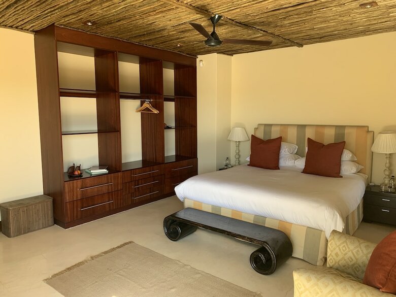 Hotel Sibani Hills