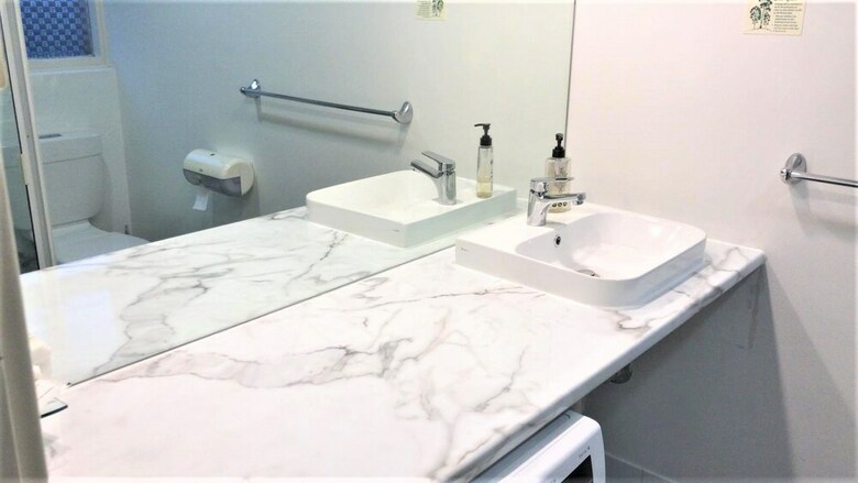 Hi 5 Luxury Holiday Apartments