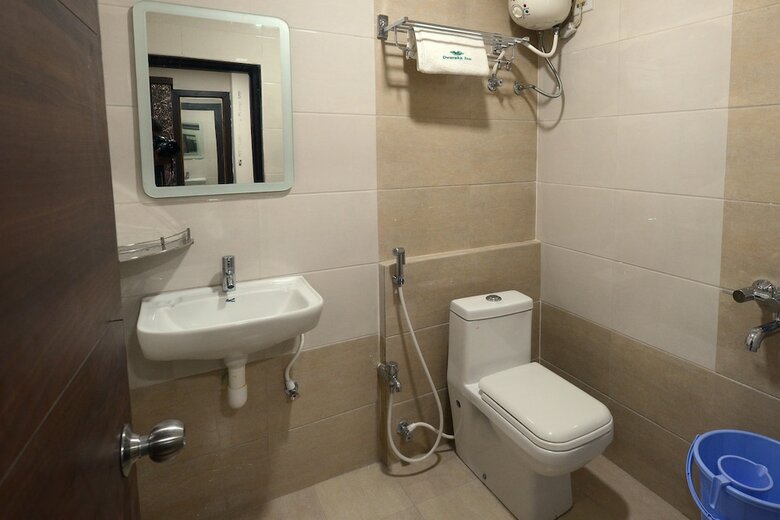 Hotel Dwaraka Inn