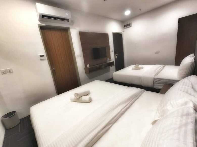 We Hotel