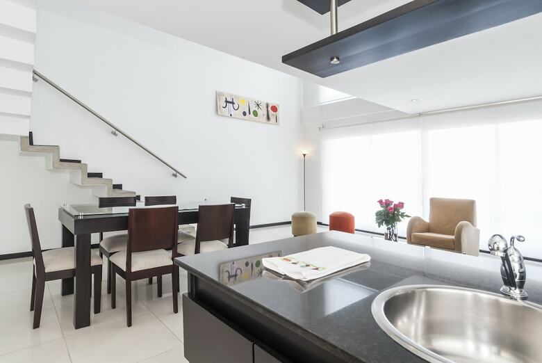 Aparthotel Travelers Orange Suites