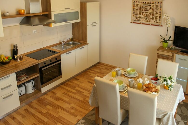 Apartments Hrabar