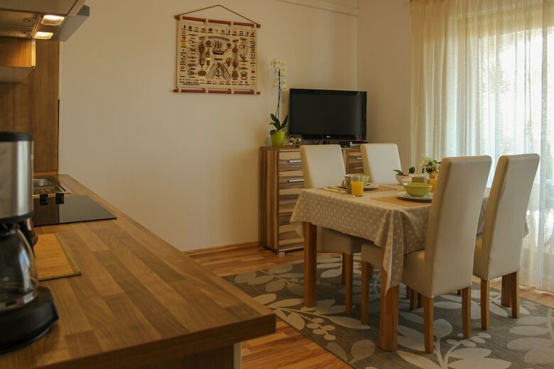 Apartments Hrabar