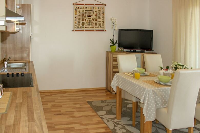 Apartments Hrabar