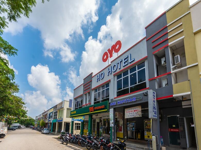 Oyo 1185 Ho Hotel