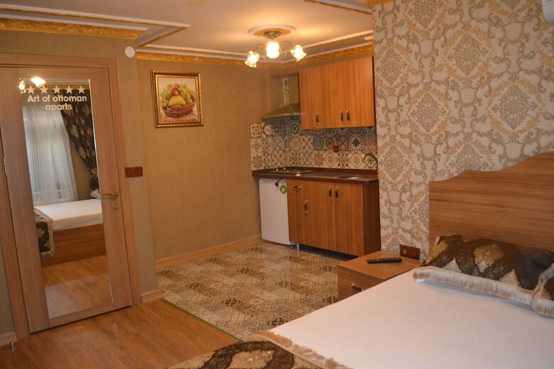 La Casa Suites