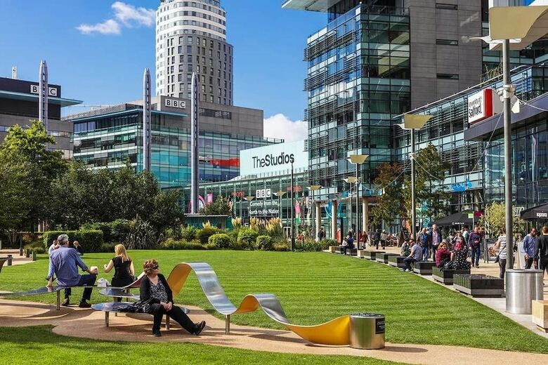 Apartamentos X1 Media City Tower II