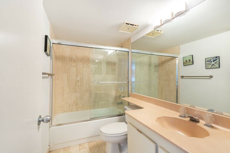 3 Bedroom Condo With Stunning Balcony View