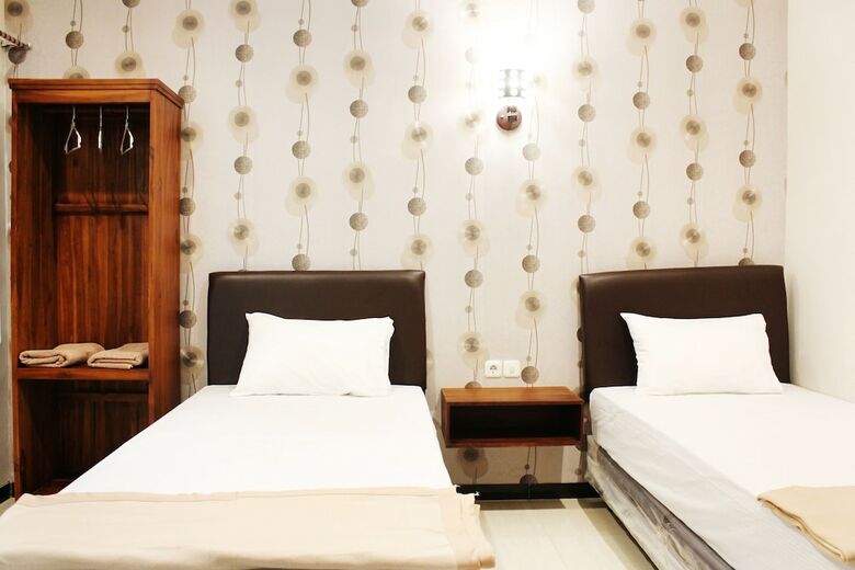 Hotel House Of Dharmawan