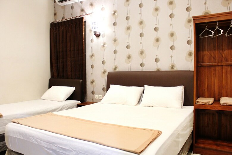Hotel House Of Dharmawan