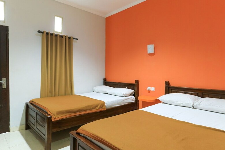 Hotel Warta Putra