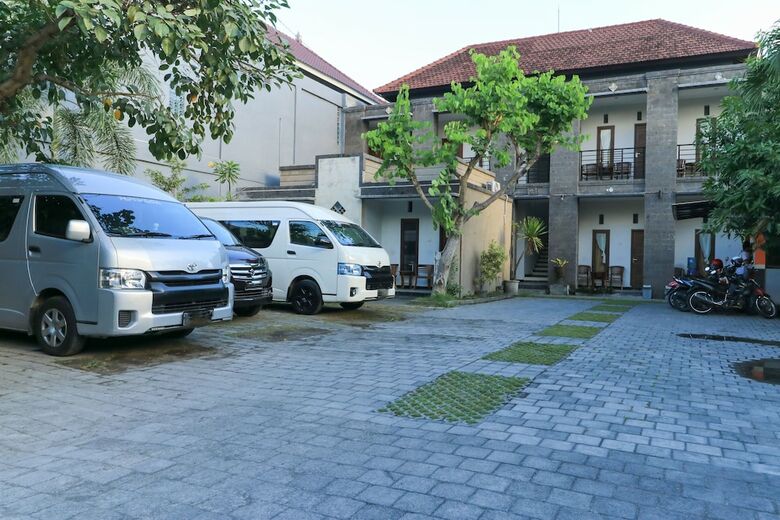 Hotel Warta Putra
