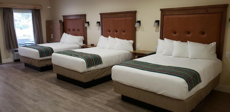 Hotel Bluff Dwellings Resort