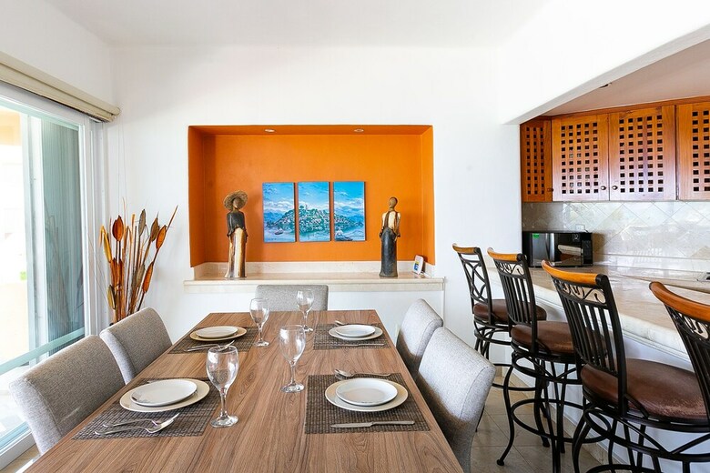 Condo Playa 3br Condo By Rmh
