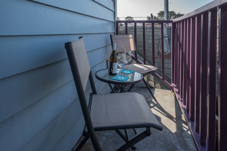 3743 Pelican Peaks