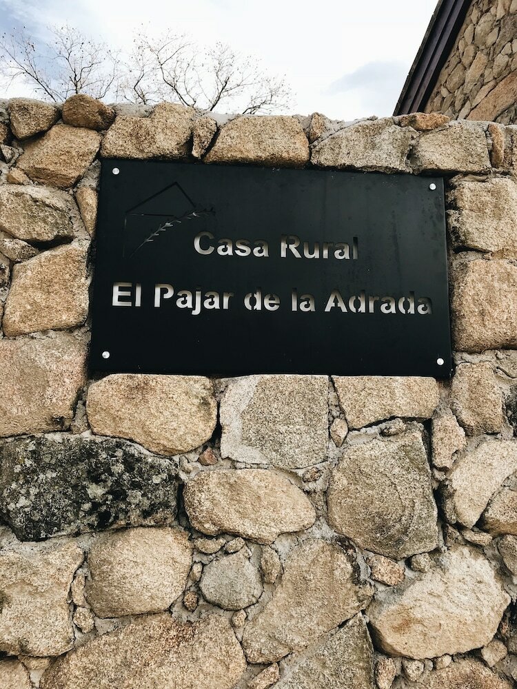 Apartamentos El Pajar de La Adrada
