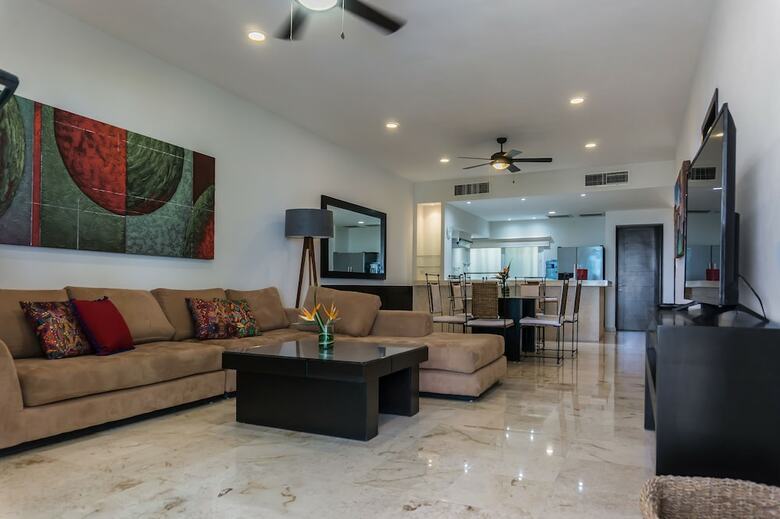 Casa Coral - Luxury Condos