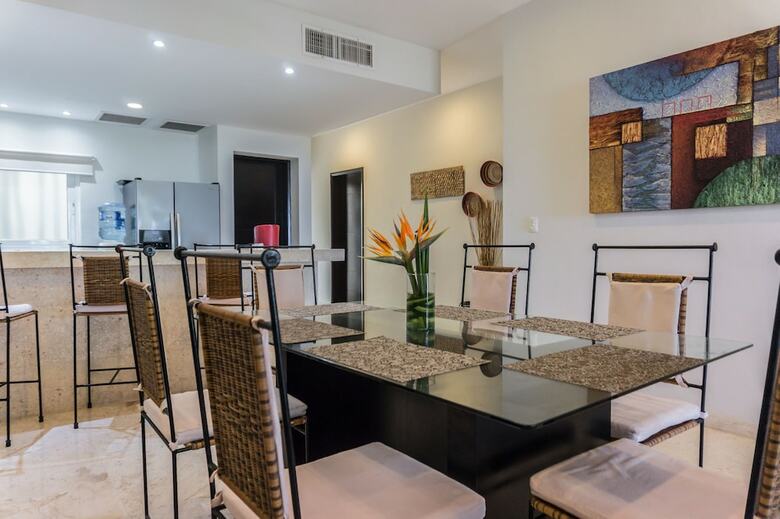 Casa Coral - Luxury Condos