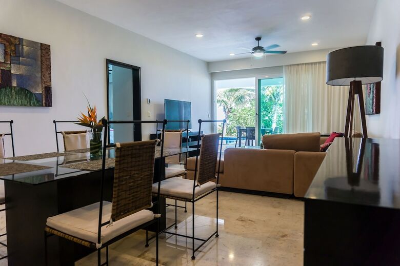 Casa Coral - Luxury Condos