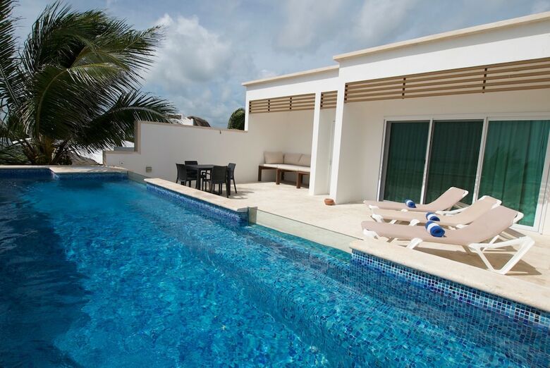 Casa Coral - Luxury Condos