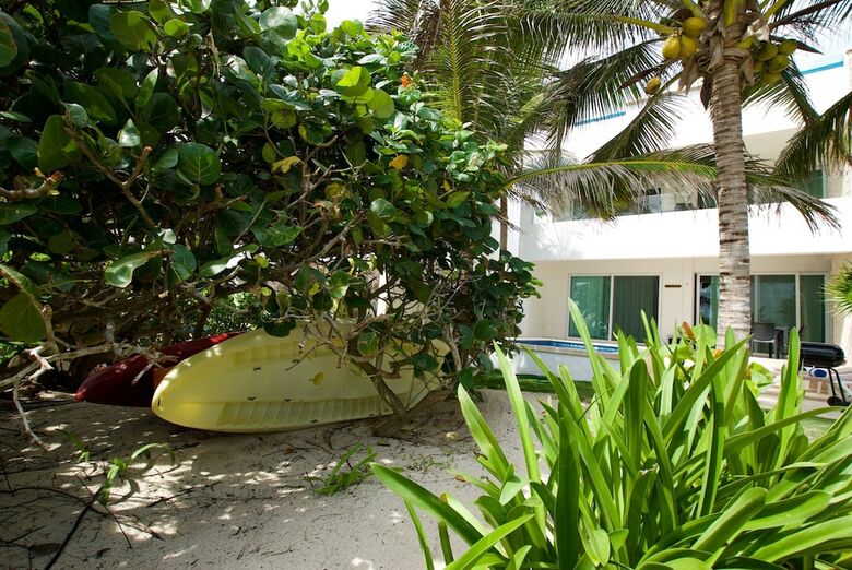 Casa Coral - Luxury Condos