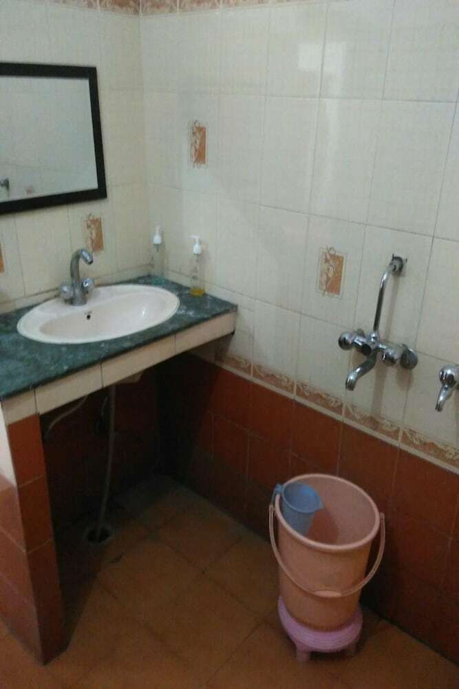 Hotel Shangrila Resorts By Raatri