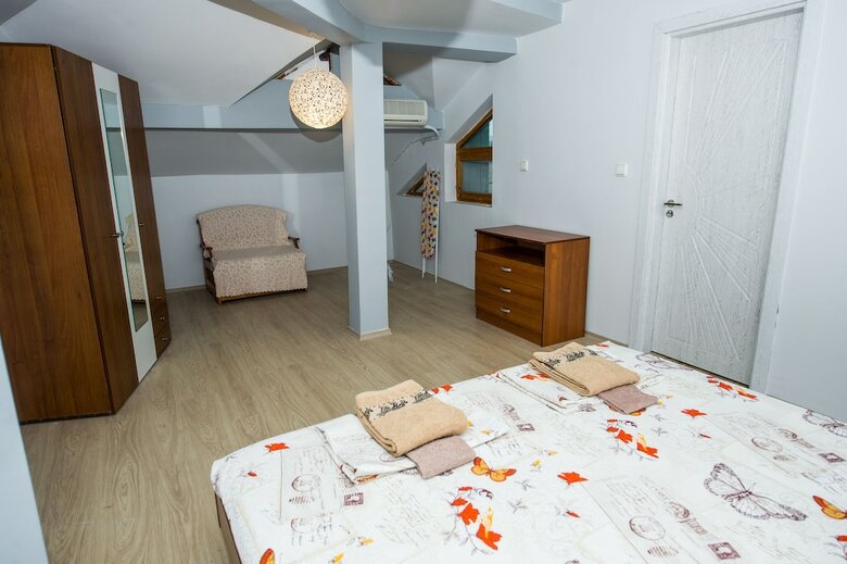 Apartamentos Aleks Lazur