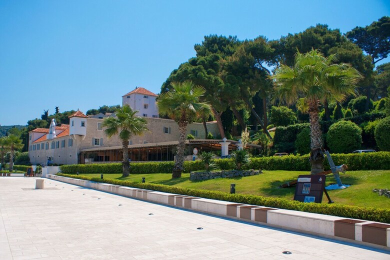 Hotel Martinis Marchi